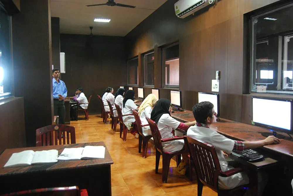 Digital library computers supporting study and research